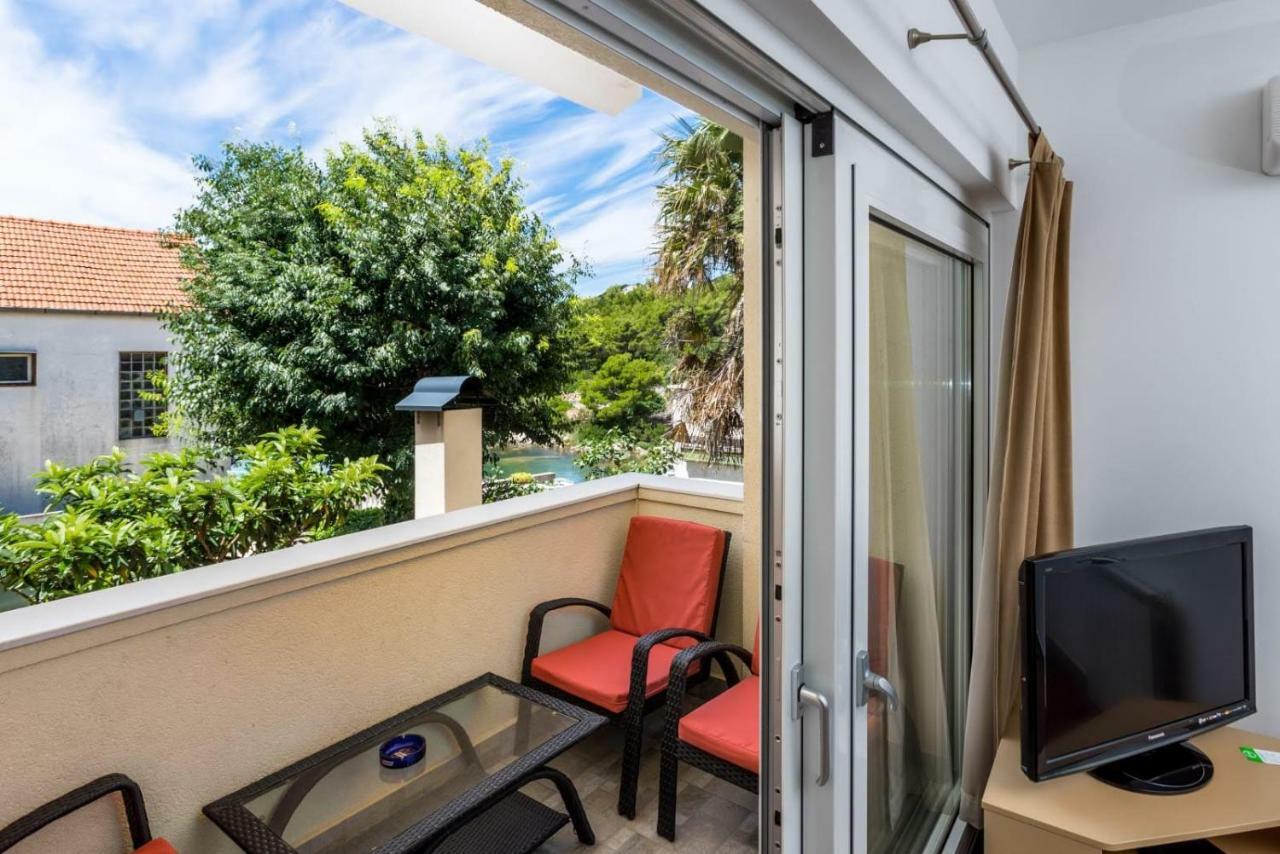 Apartmani Vinko Tribunj-Sovlje Tribalj Екстериор снимка